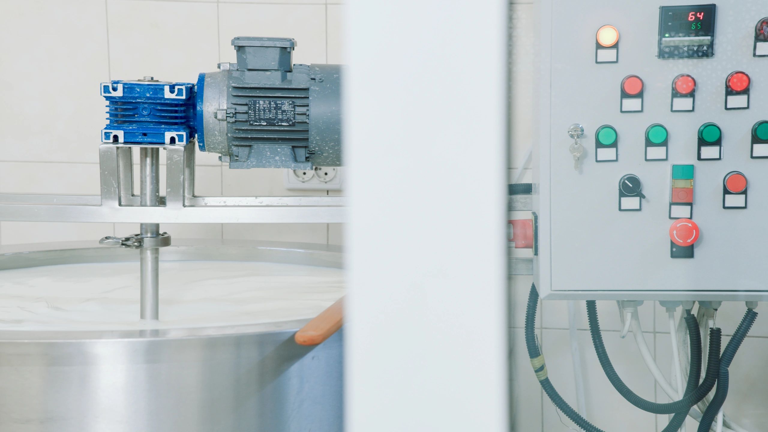 Refrigeration equipment in commercial facility